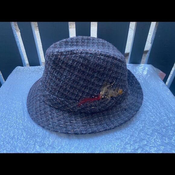 Vintage Dobbs Fifth Avenue Women’s Sabre Felt Fedora Hat W/Feather Sz L - Picture 5 of 8